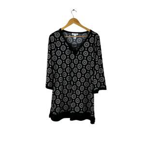 White House Black Market Womens Black Floral Dress Size XL V-neck Shift Mini